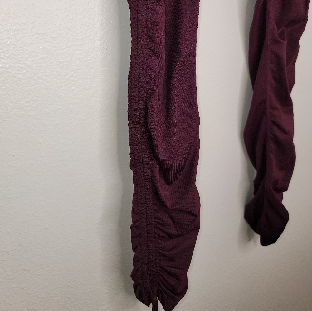 Fabletics Ruched Leggings - Picture 3 of 8